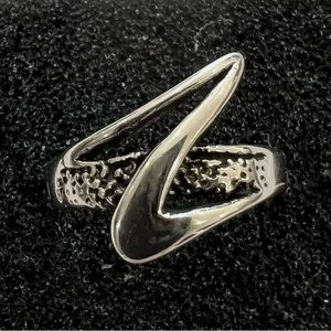 Art Deco Ring Stainless Steel Unisex Size 8 Vintage from 1970s VERY GOOD cond.